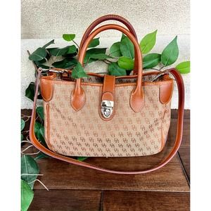 Dooney & Bourke vintage signature handbag